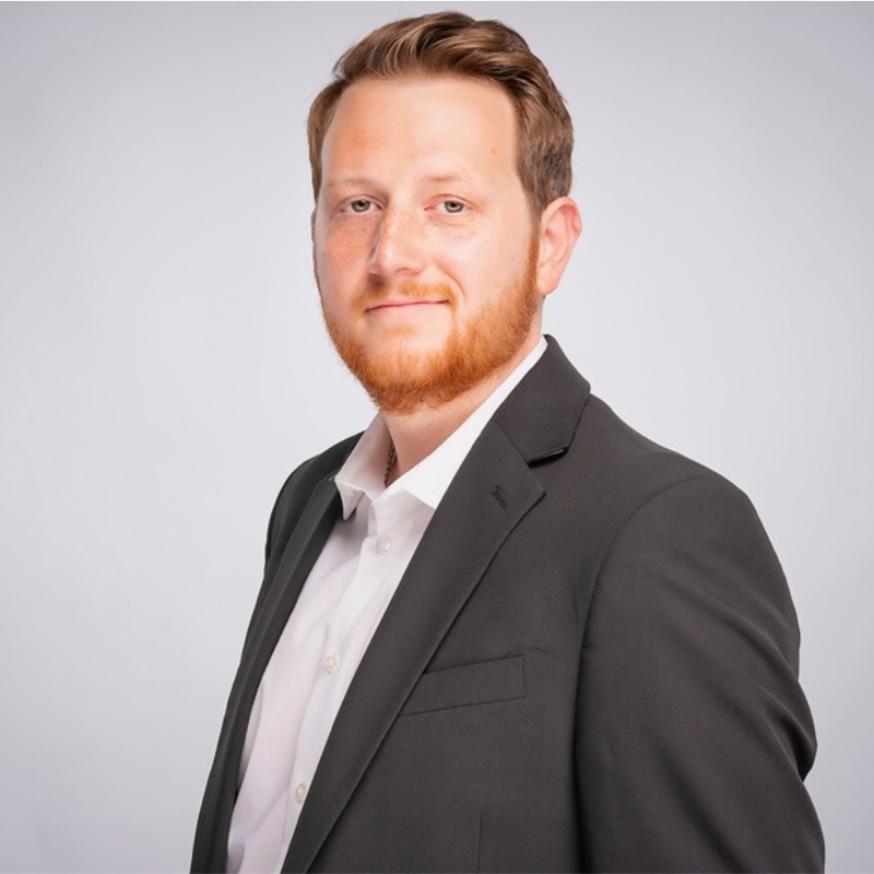 Austin Wolfe, CEO of Digital Wave Marketing Solutions